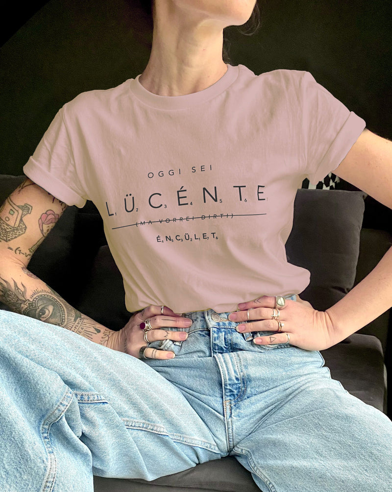 T-shirt rosa "LUCENTE" by lafil design